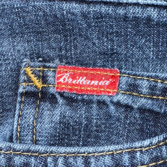 Britannia Women's Blue Jeans. Size 10P. VGUC - Picture 4 of 10